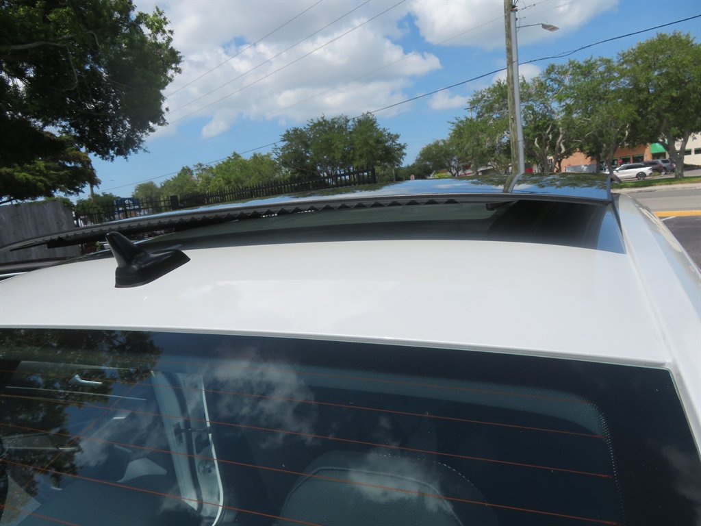 2024 Volkswagen Jetta SEL - Photo 37
