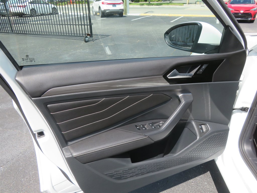 2024 Volkswagen Jetta SEL - Photo 15