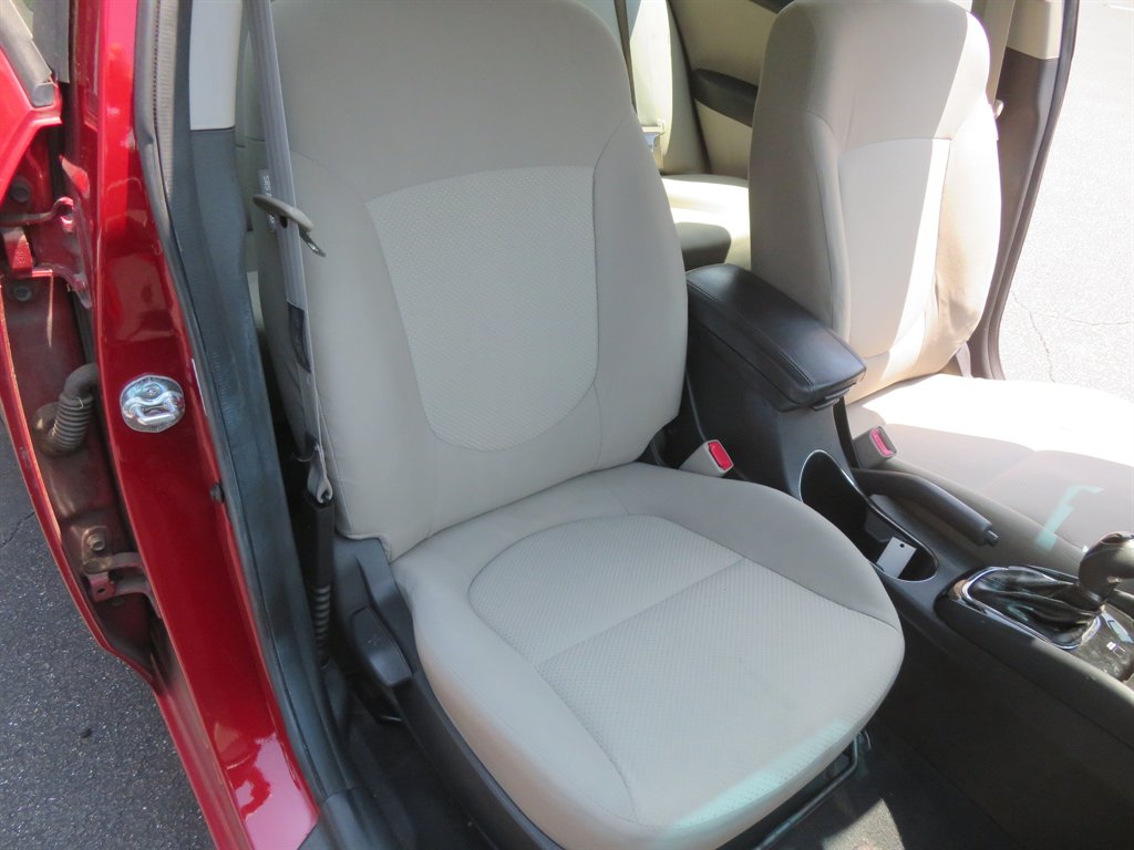 2011 Kia Forte EX - Photo 20